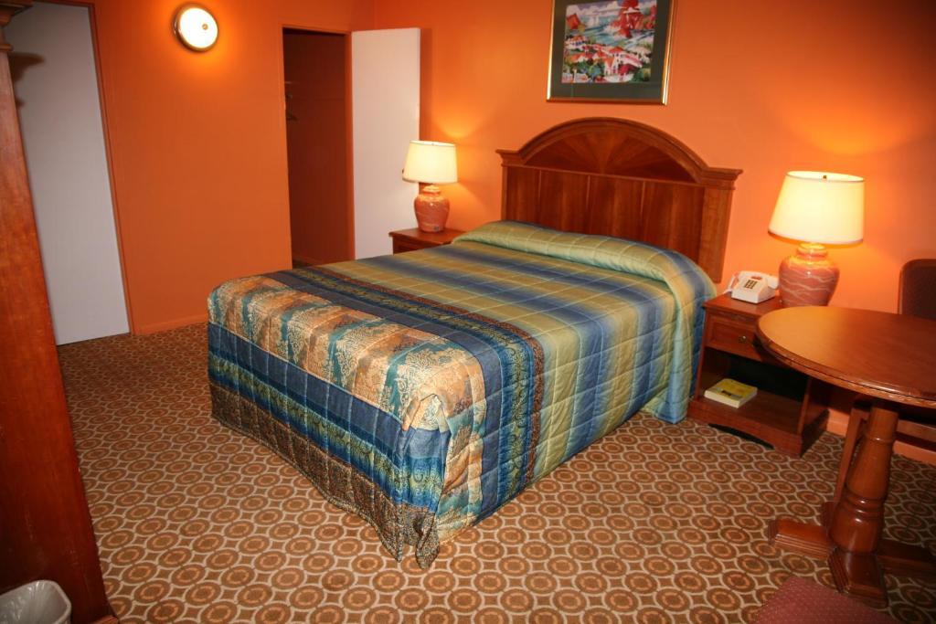 Lake Wire Inn Lakeland Room photo